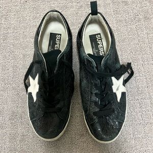 Women’s Golden Goose sneakers size 39